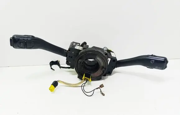 Wiper turn signal indicator stalk/switch