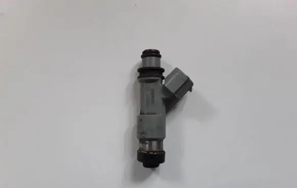 Subaru Impreza IV Fuel injector 190042305