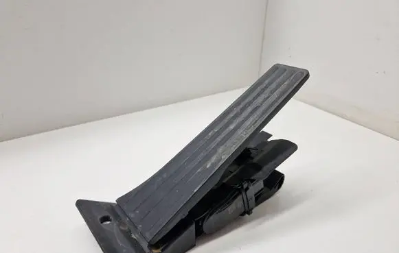 BMW i3 Accelerator throttle pedal 6853176