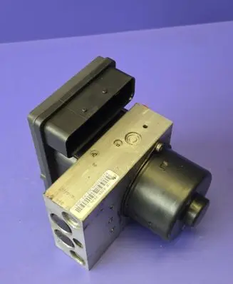 Mercedes-Benz ML W164 ABS Pump A1645458332 10092523213 28525029013