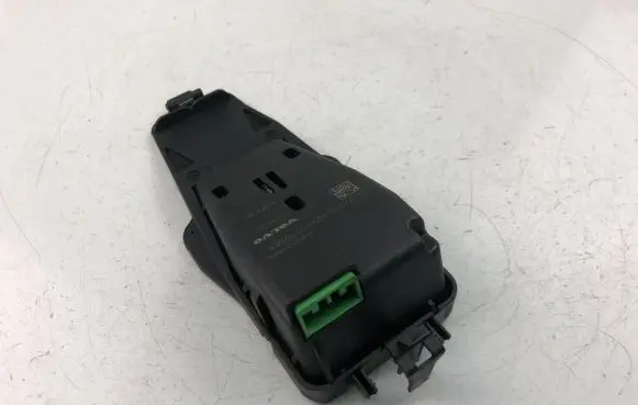 Volvo V70 Other control units/modules 31313834