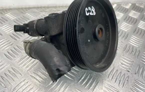 Mercedes-Benz E W212 Power steering pump A0064666801