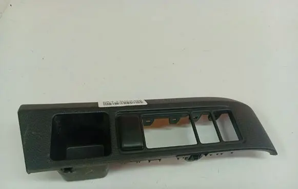 Nissan Micra Front door window switch trim 68485AX720