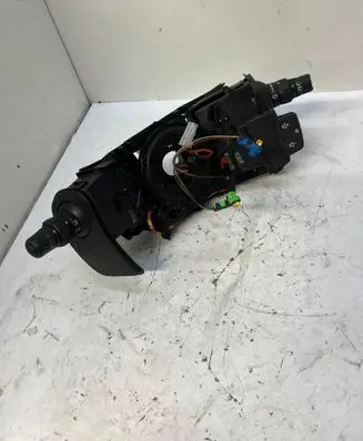 Renault Clio III Headlight wiper switch 8200627602