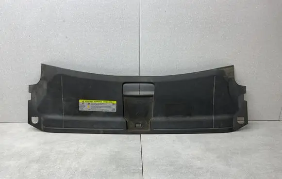 Audi Q3 8U Radiator trim 8U0807081C