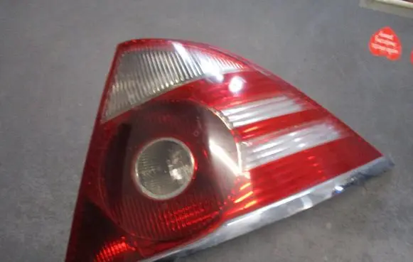 Ford Mondeo Mk III Rear/tail lights 6s7113404a