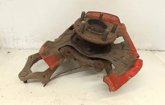 Rear wheel hub spindle/knuckle