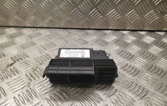 Audi A6 S6 C6 4F Power management control unit 4F0907280A