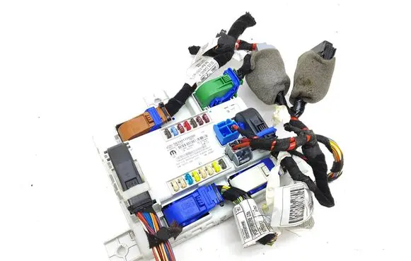 Alfa Romeo Giulia Fuse module 503441720200 BCM95202 10R051775
