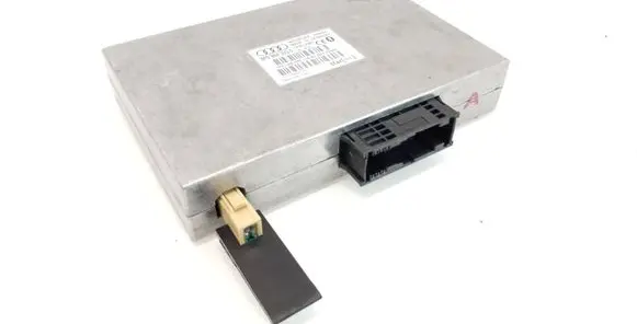 Audi A4 S4 B7 8E 8H Bluetooth control unit module 8P0862335C 51CY00051C 000007140