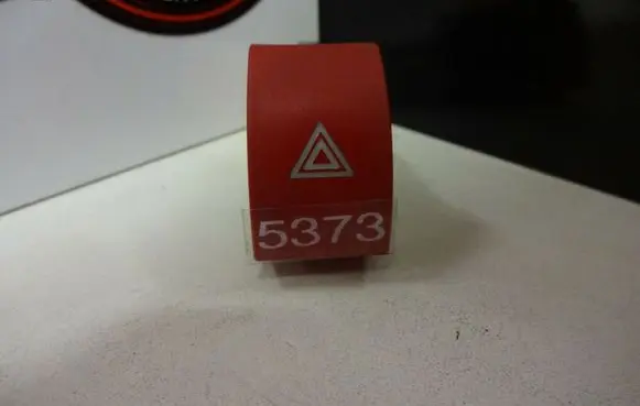 Skoda Octavia Mk2 (1Z) Hazard light switch 1Z0953235A