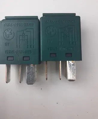 BMW 1 E81 E87 Other relay 6136698017702 V23145A1101X105