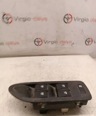 Renault Laguna II Electric window control switch 26516