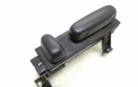 Toyota RAV 4 (XA30) Seat control switch 18a189 18a013