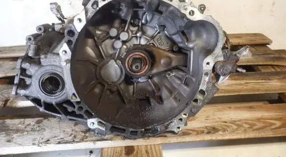 Toyota Corolla E140 E150 Manual 5 speed gearbox 80C076