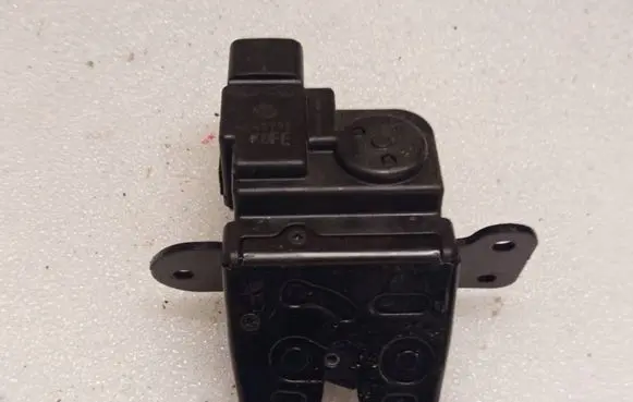 KIA Niro Tailgate lock latch 81230G5000