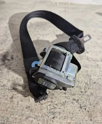 Audi A6 S6 C5 4B Front seatbelt 1851cj7401 560535901