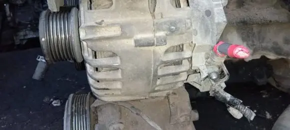 Ford Fiesta Generator/alternator 8V2110300AB