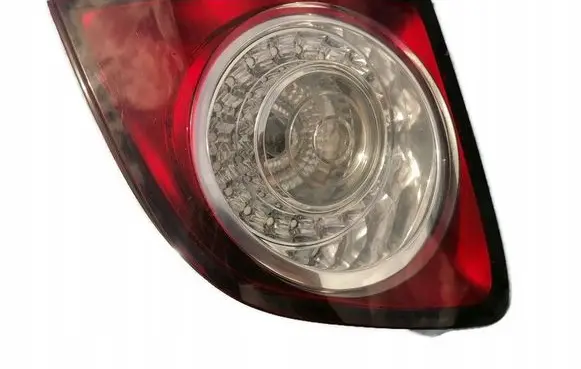 Volkswagen Golf Plus Tailgate rear/tail lights 5M0945094J