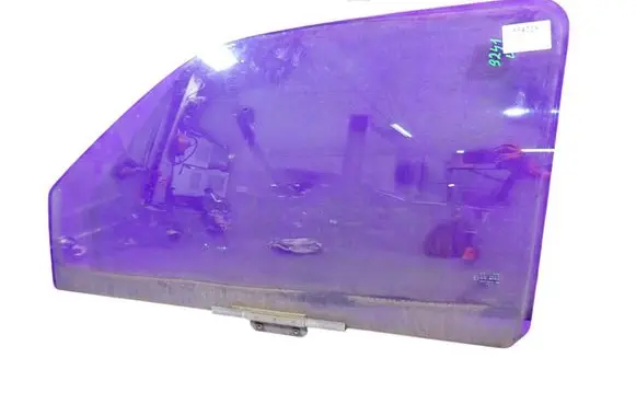 Ford Fiesta Front door window glass four-door 