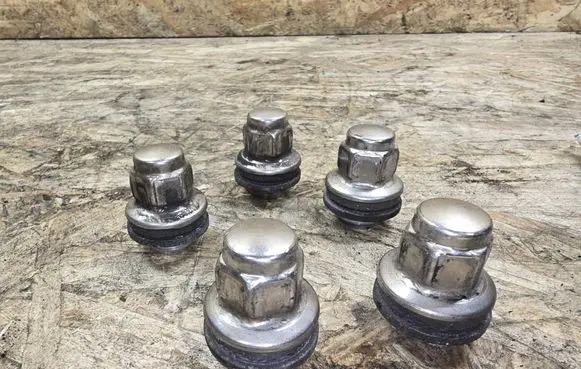 Jaguar XK - XKR Nuts/bolts 
