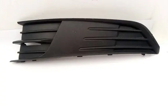 Skoda Fabia Mk3 (NJ) Front bumper lower grill 6V0807367