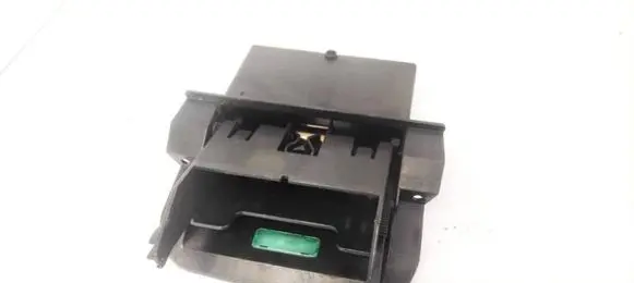 Volvo S70 V70 V70 XC Car ashtray 9158406 9158408