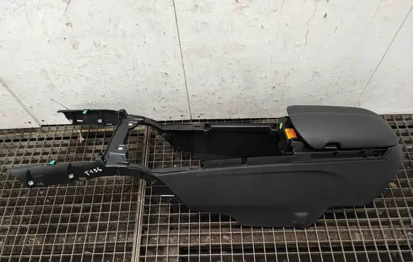 Ford Mustang VI Center console PR3BC045A06AG37MC