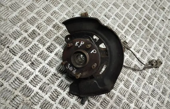 Toyota Auris 150 Front wheel hub
