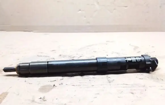 Peugeot 508 Fuel injector 9686191080