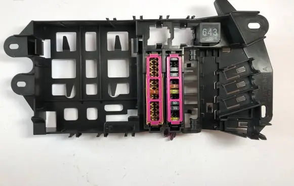 Audi A6 S6 C6 4F Fuse module 4F0971845A