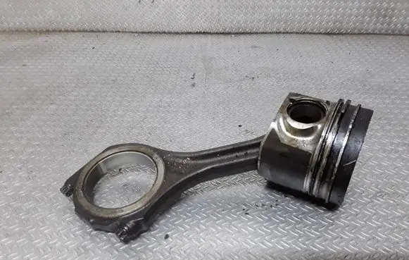 Volkswagen Touareg I Piston with connecting rod 059AA