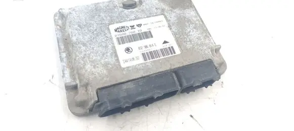 Skoda Octavia Mk1 (1U) Engine control unit/module 032906014E 6160026010