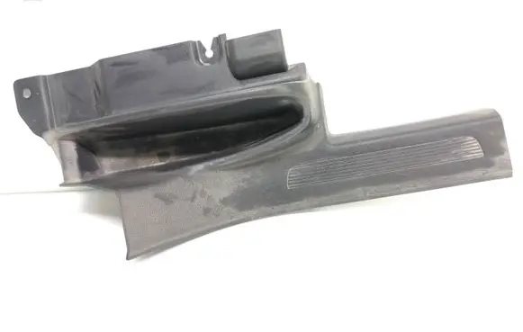 Volkswagen Tiguan Other sill/pillar trim element 5NA868270