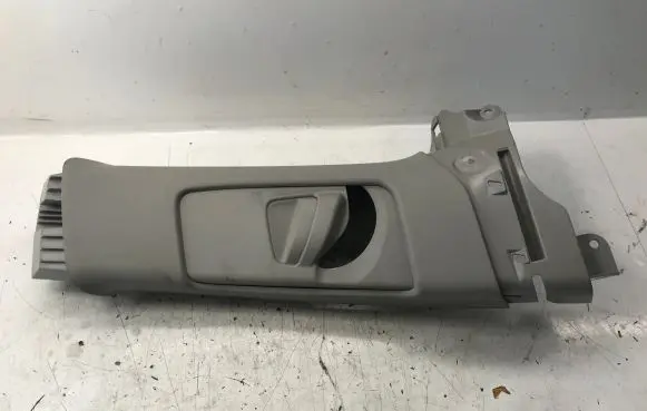 Toyota Auris 150 (B) pillar trim (top) 6241002080B2 7302302030A