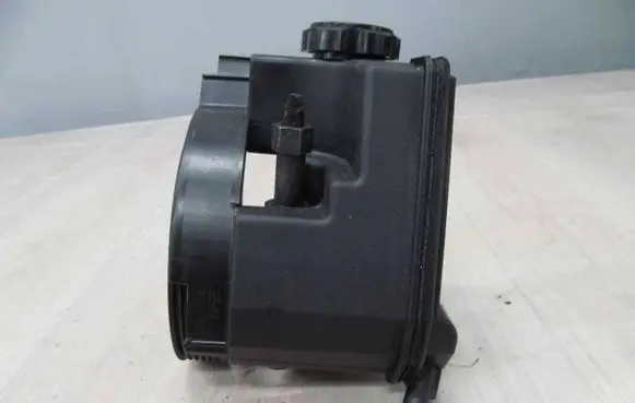 Peugeot 206 Power steering pump 9636868880 23303