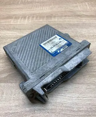 Renault Megane I Engine control unit/module ECU 7700867275 7700102792
