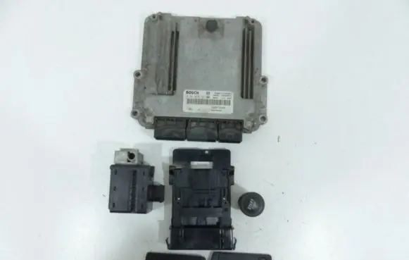 Renault Laguna III Engine control unit/module ECU 0281015781 IMPRK739717