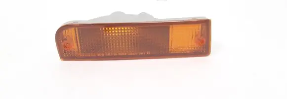 Toyota Avensis T220 Front bumper turn signal 8151135070