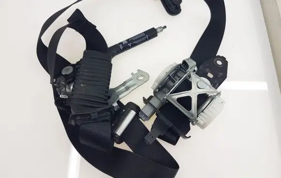 Ford F150 Front seatbelt T9677 JL3BC699D65