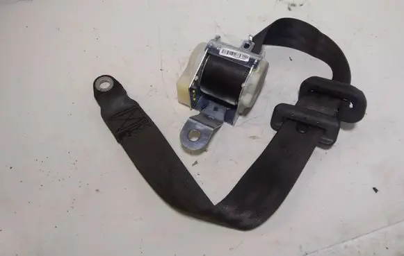 Hyundai Santa Fe Third row seat belt 