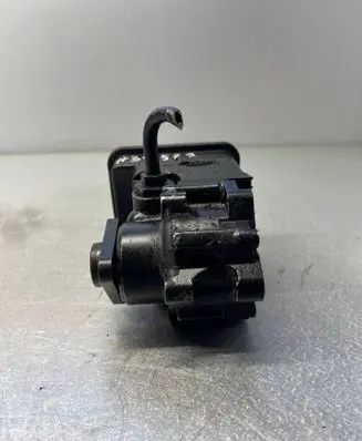 BMW X5 E53 Power steering pump 96209