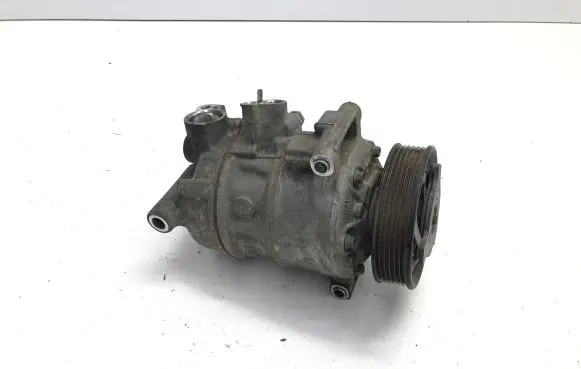 Volkswagen Golf VII Air conditioning (A/C) compressor (pump) 5Q0816803F