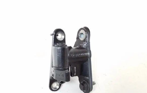 Mercedes-Benz ML W164 Front door lower hinge A2517201537