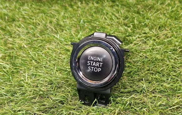 Toyota Camry VIII XV70 Engine start stop button switch 5544633250 328M7N000242