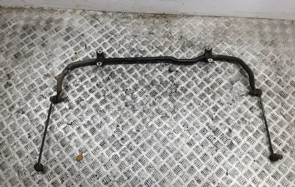 Volkswagen PASSAT B8 Front anti-roll bar/sway bar 3Q0411303A