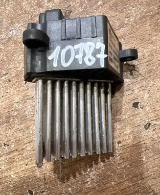BMW 5 E39 Heater blower motor/fan resistor 6931680 985501V