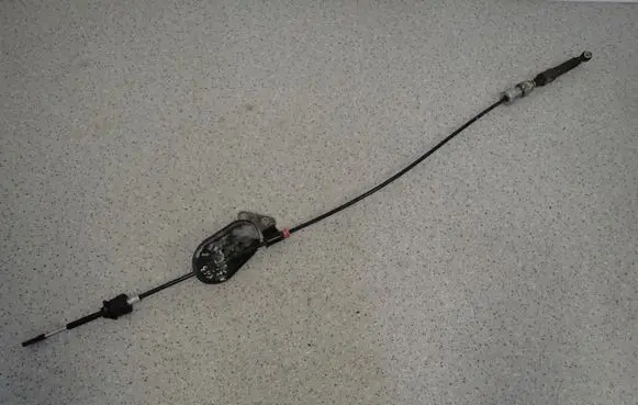 Nissan Micra Gear shift cable linkage 