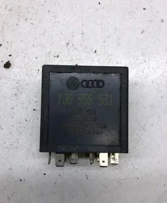 Volkswagen Golf IV Window wiper relay 1J0955531 5WK1045 192