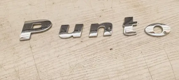 Fiat Punto (188) Manufacturers badge/model letters 